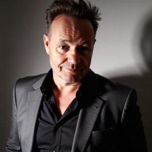 Zanger Erik Adams